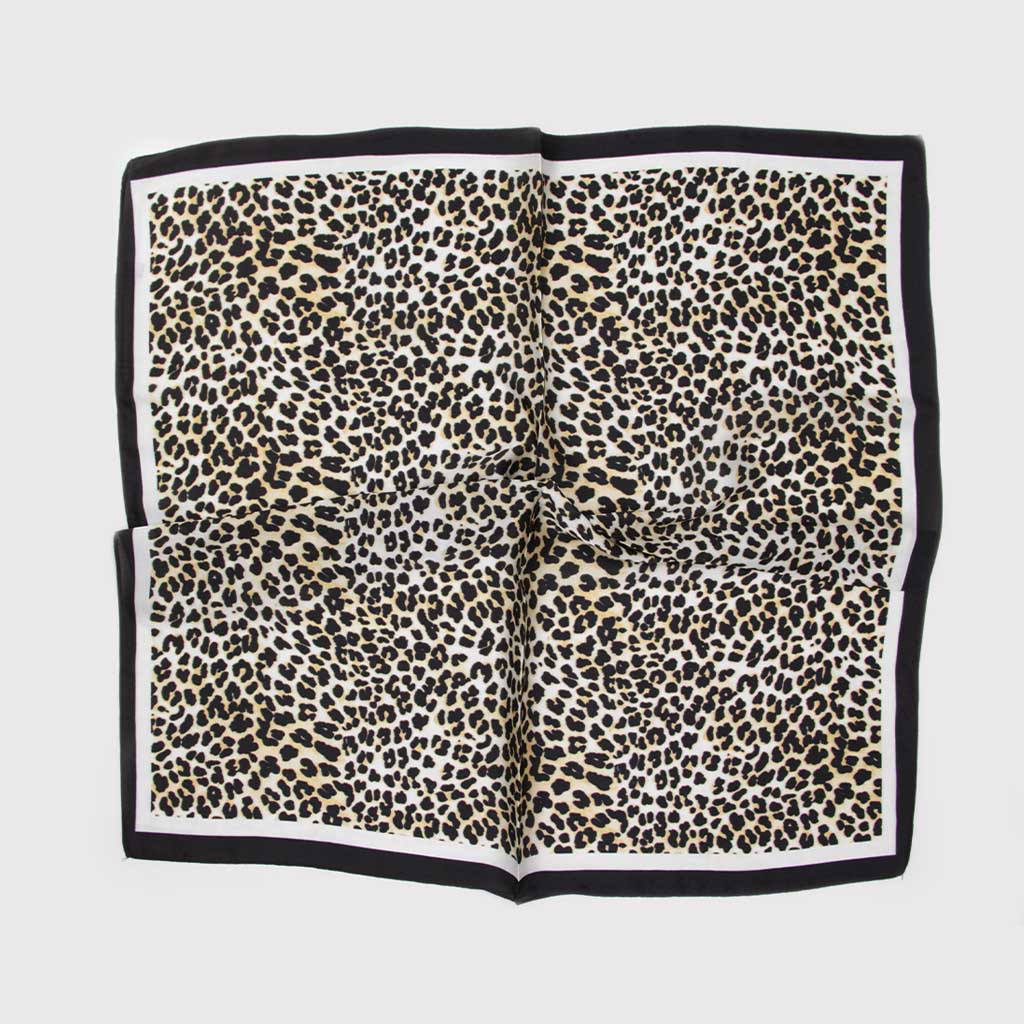 Pañuelo Print Negro Blanco y Camel